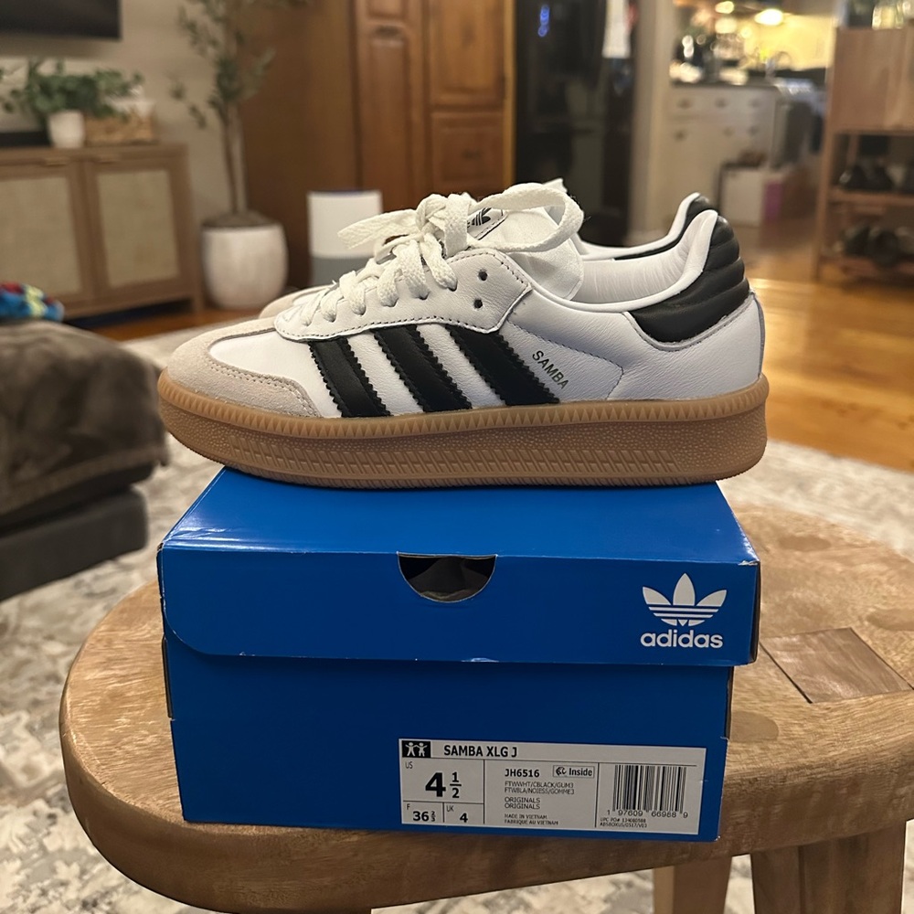 Adidas Samba XLG 4.5 men/6 women